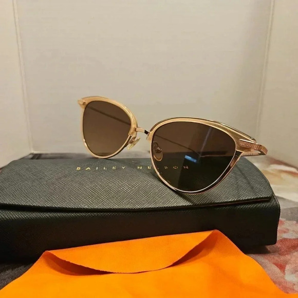 Bailey Nelson | Bonnie Rose Gold Frame Cat Eye Delicate Handcrafted Sunglasses - Picture 5 of 14